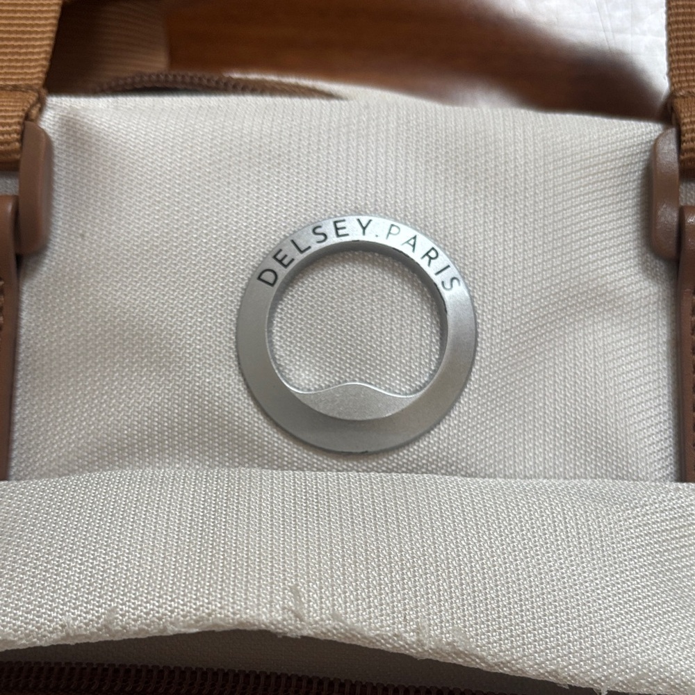 Elegant Cream and Brown Backpack - Picture 6 of 8
